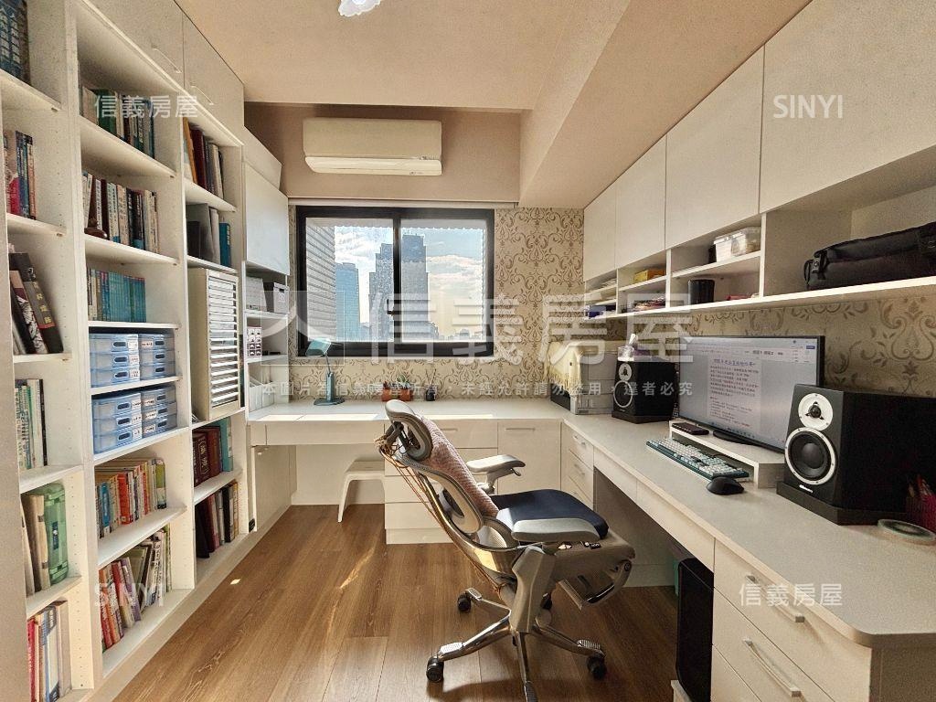 國泰御博苑帝王３房雙平車房屋室內格局與周邊環境