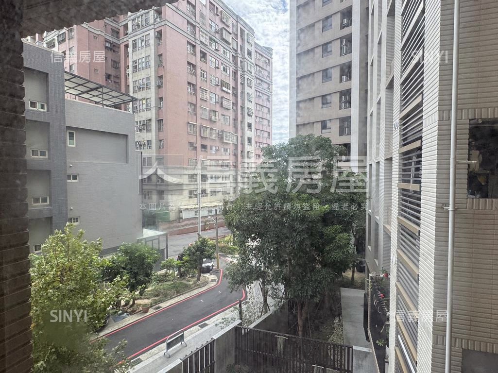 允將行旅樹梢兩房平車房屋室內格局與周邊環境