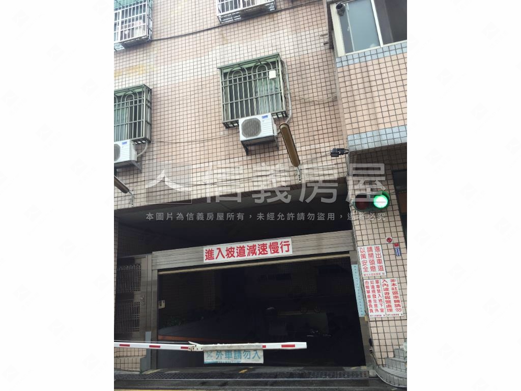 中興商圈溫馨三房附車位房屋室內格局與周邊環境