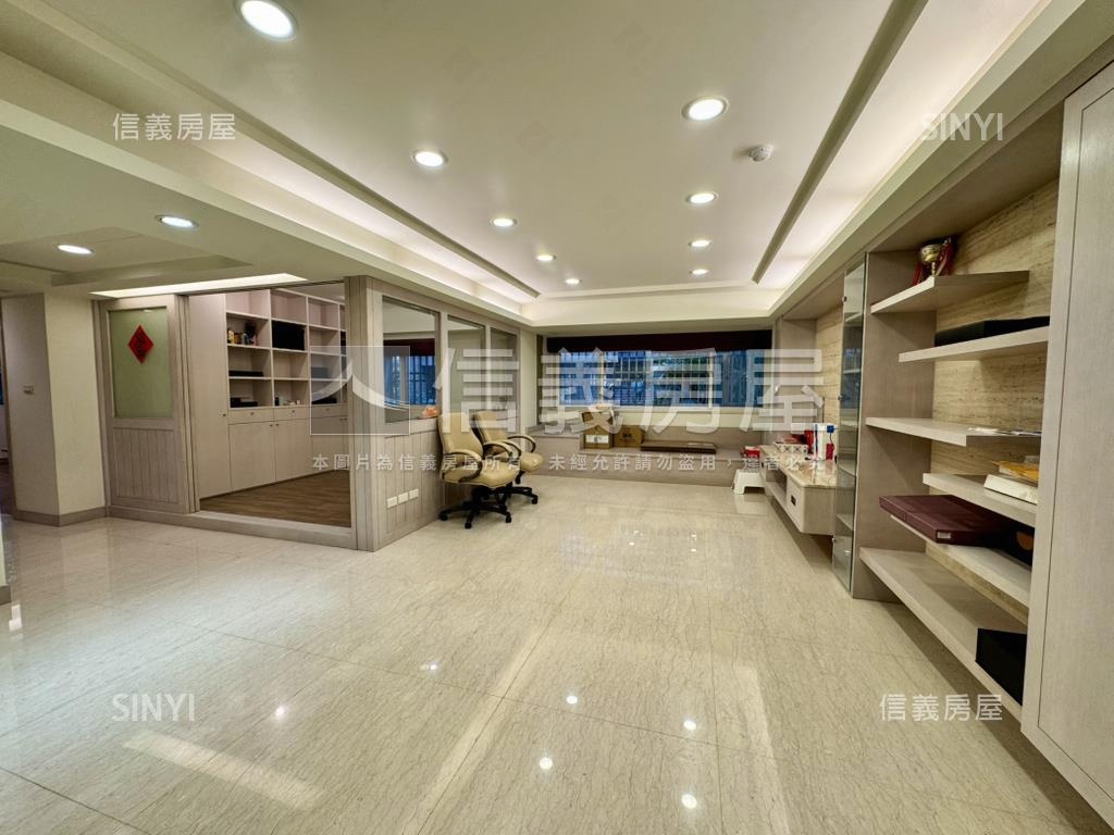 公教住宅電梯美三房車位房屋室內格局與周邊環境