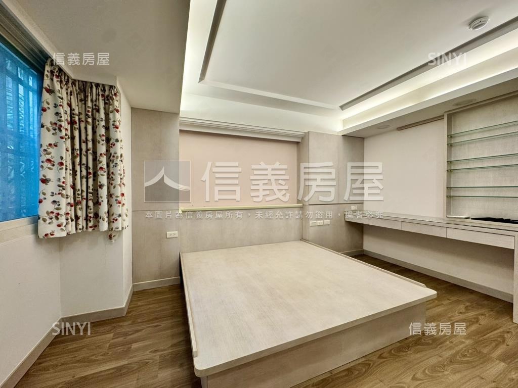 公教住宅電梯美三房車位房屋室內格局與周邊環境