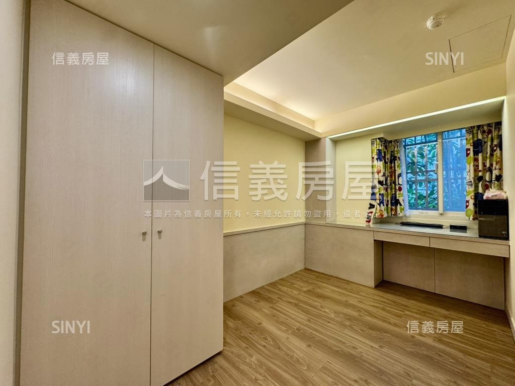 公教住宅電梯美三房車位房屋室內格局與周邊環境