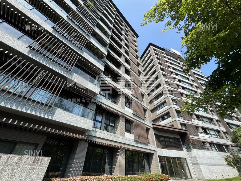 綠意三面採光質感美４房房屋室內格局與周邊環境