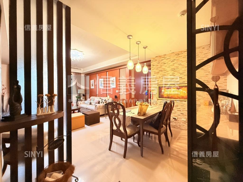 國際館美式豪邸房屋室內格局與周邊環境