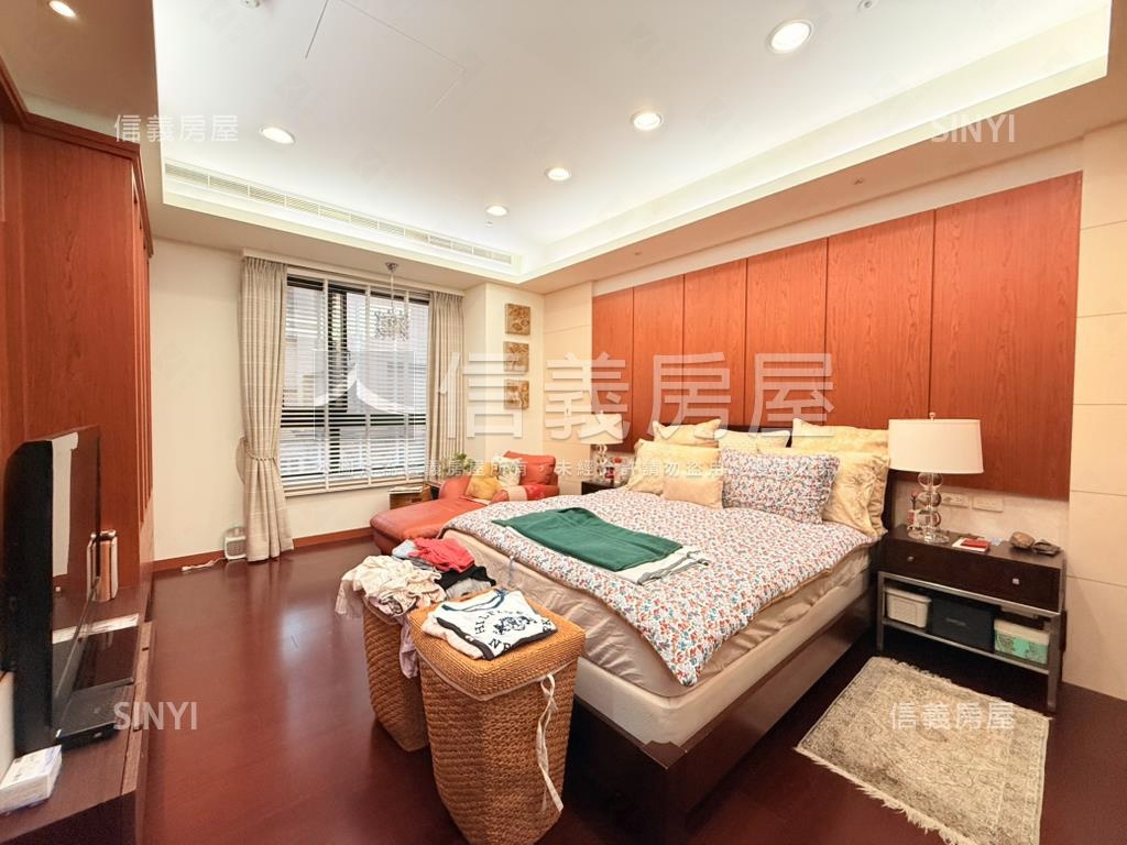 國際館美式豪邸房屋室內格局與周邊環境