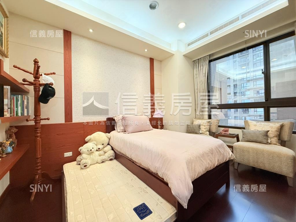 國際館美式豪邸房屋室內格局與周邊環境