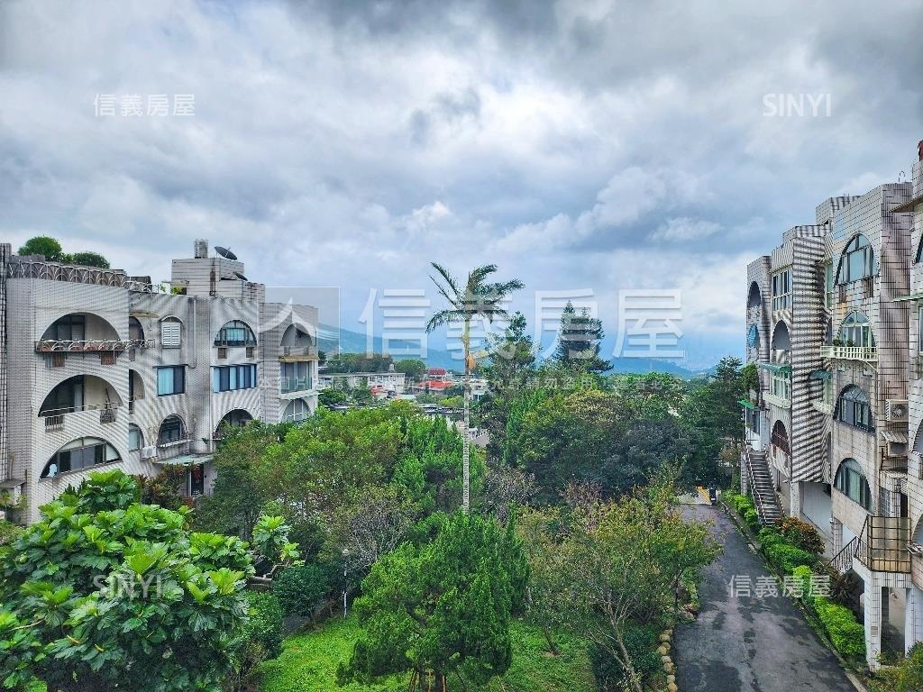 正面大景－白雲山莊房屋室內格局與周邊環境