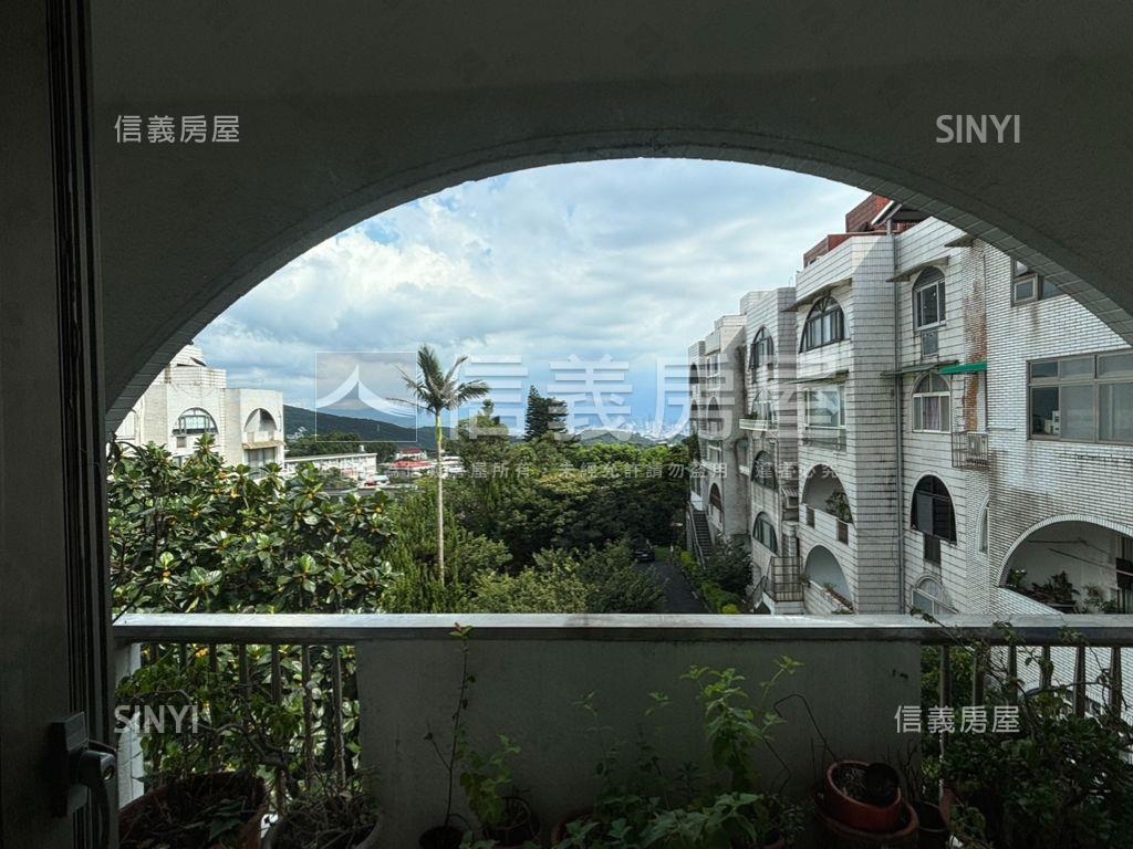 正面大景－白雲山莊房屋室內格局與周邊環境