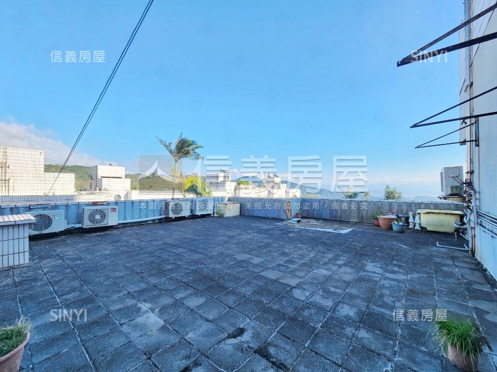 正面大景－白雲山莊房屋室內格局與周邊環境