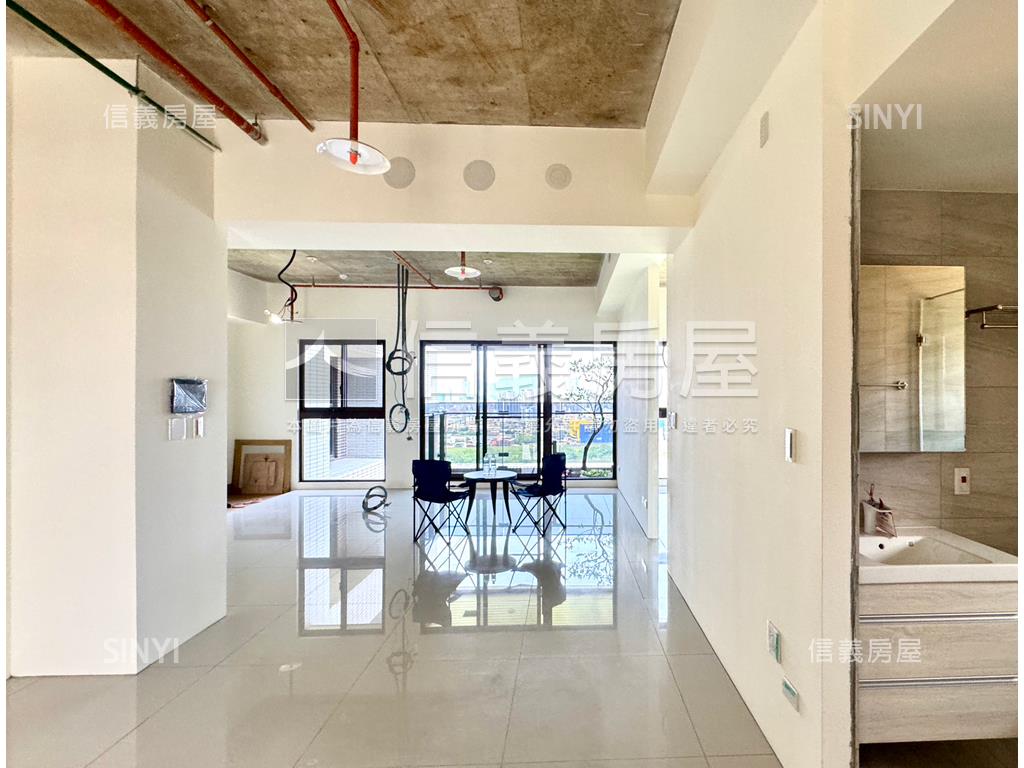 ★國泰朋．次頂河景雙車位房屋室內格局與周邊環境