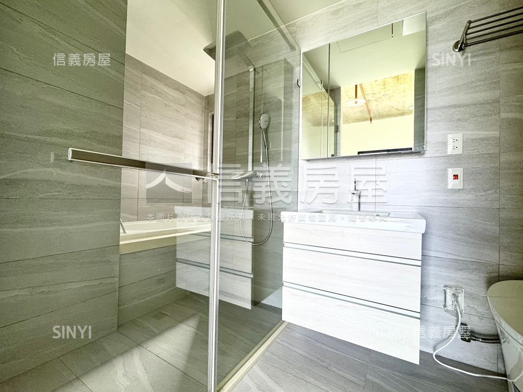 ★國泰朋．次頂河景雙車位房屋室內格局與周邊環境