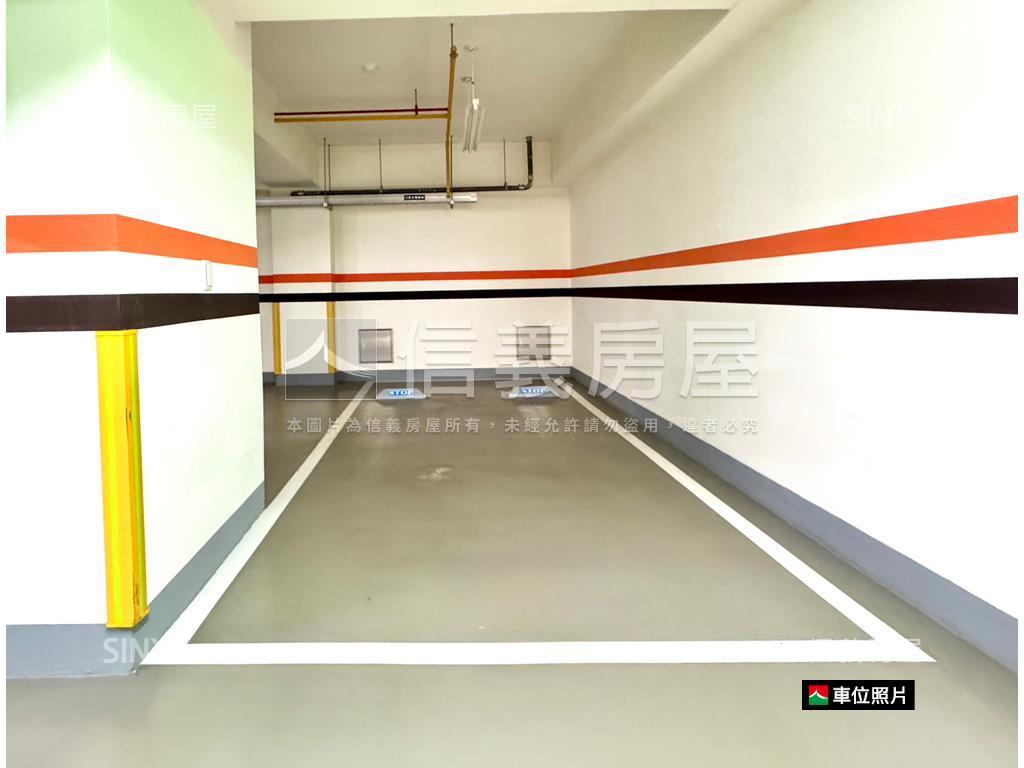 ★國泰朋．次頂河景雙車位房屋室內格局與周邊環境