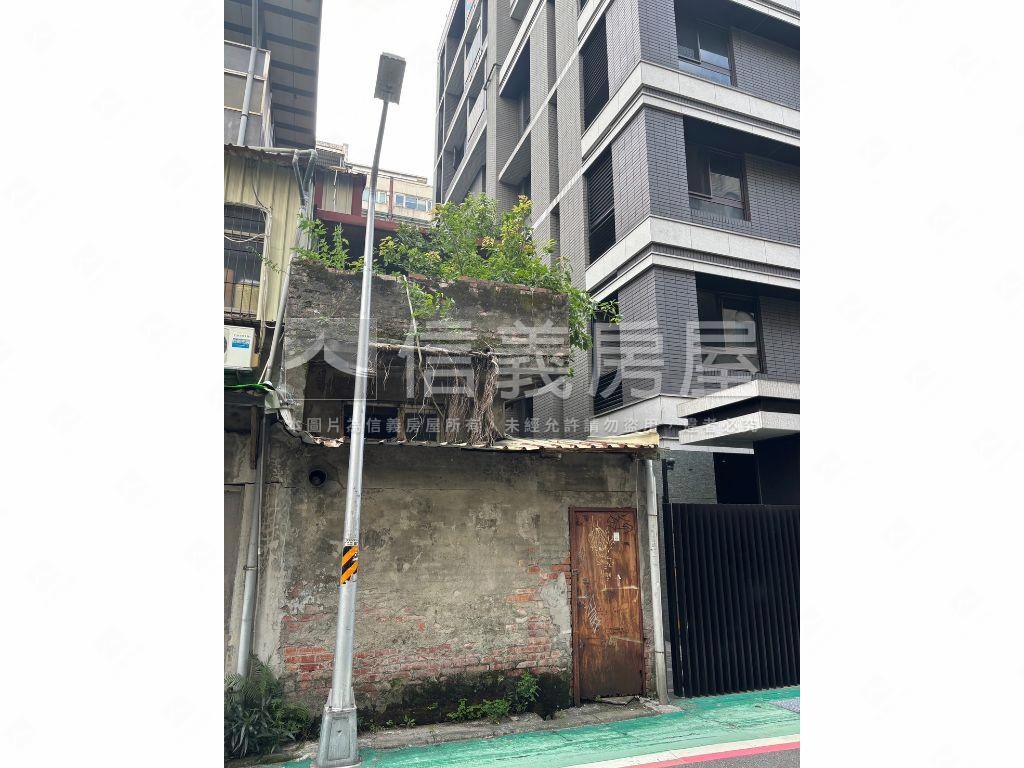近國館大土持透天房屋室內格局與周邊環境