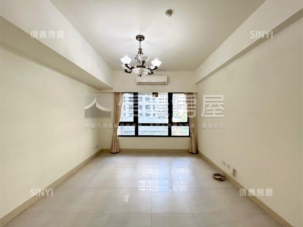 橘園中庭視野稀有四房車位房屋室內格局與周邊環境