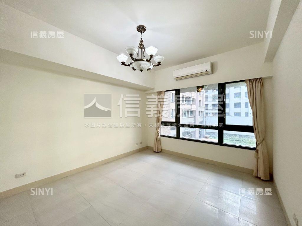 橘園中庭視野稀有四房車位房屋室內格局與周邊環境