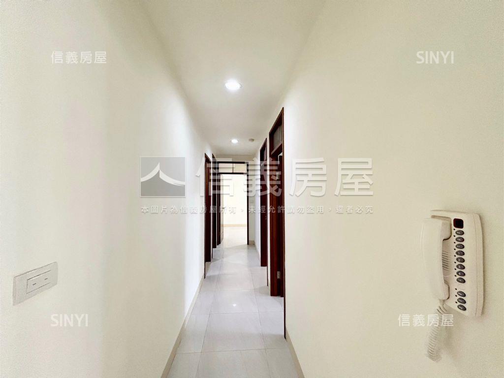 橘園中庭視野稀有四房車位房屋室內格局與周邊環境