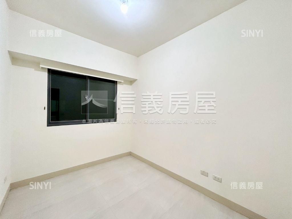 橘園中庭視野稀有四房車位房屋室內格局與周邊環境