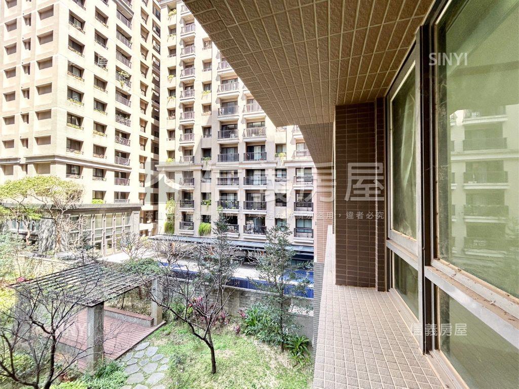 橘園中庭視野稀有四房車位房屋室內格局與周邊環境