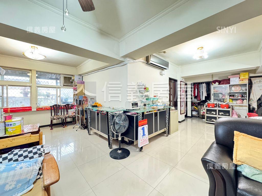 公園旁捷運高樓電梯４房房屋室內格局與周邊環境