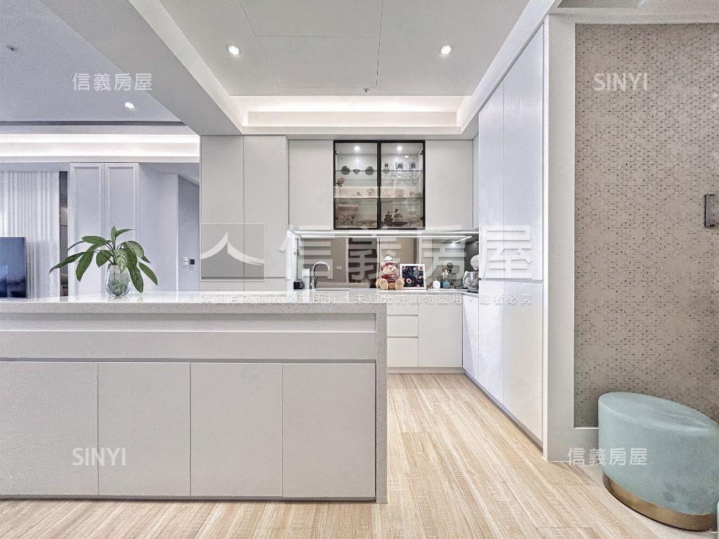 稀有高樓層雙主臥景觀豪宅房屋室內格局與周邊環境