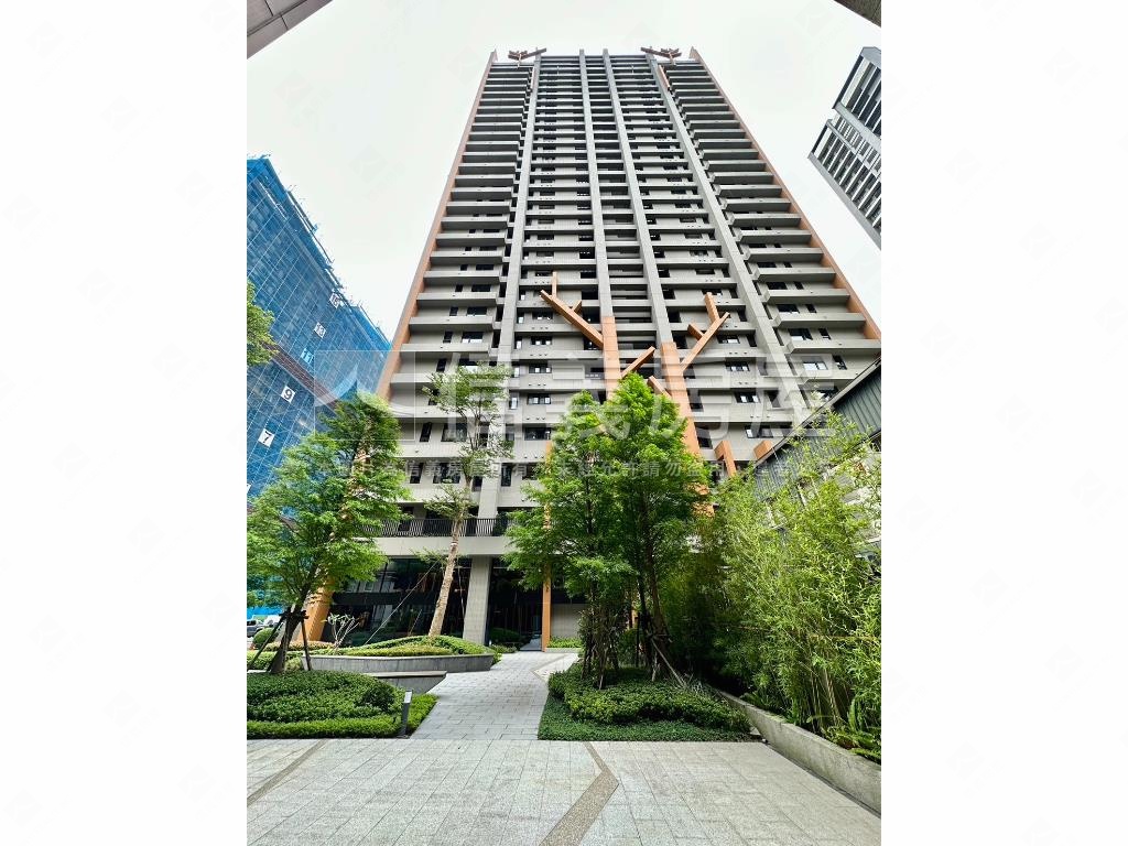 稀有高樓層雙主臥景觀豪宅房屋室內格局與周邊環境