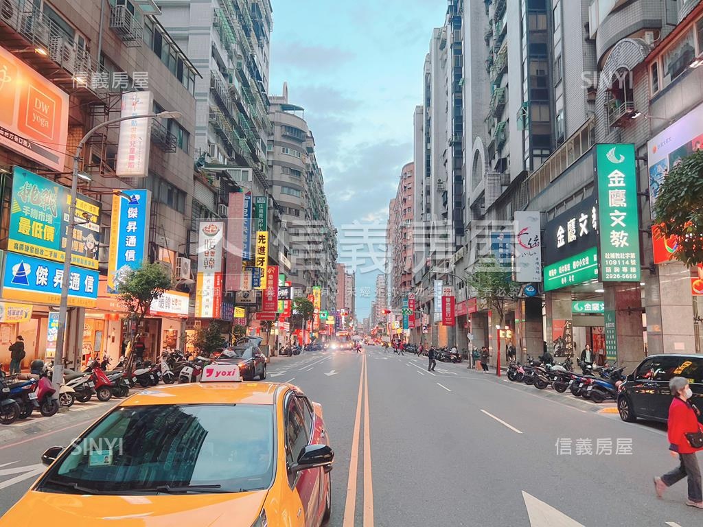 永安捷運中和路上黃金店面房屋室內格局與周邊環境