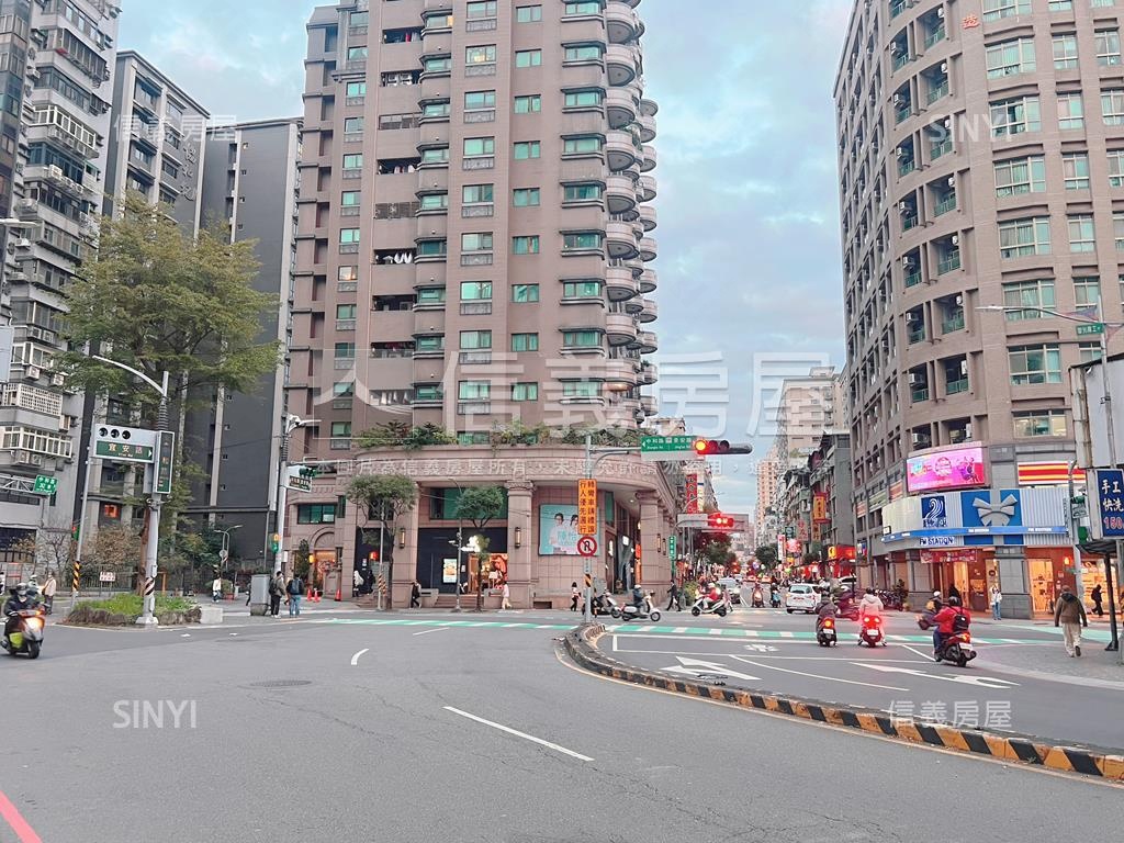 永安捷運中和路上黃金店面房屋室內格局與周邊環境