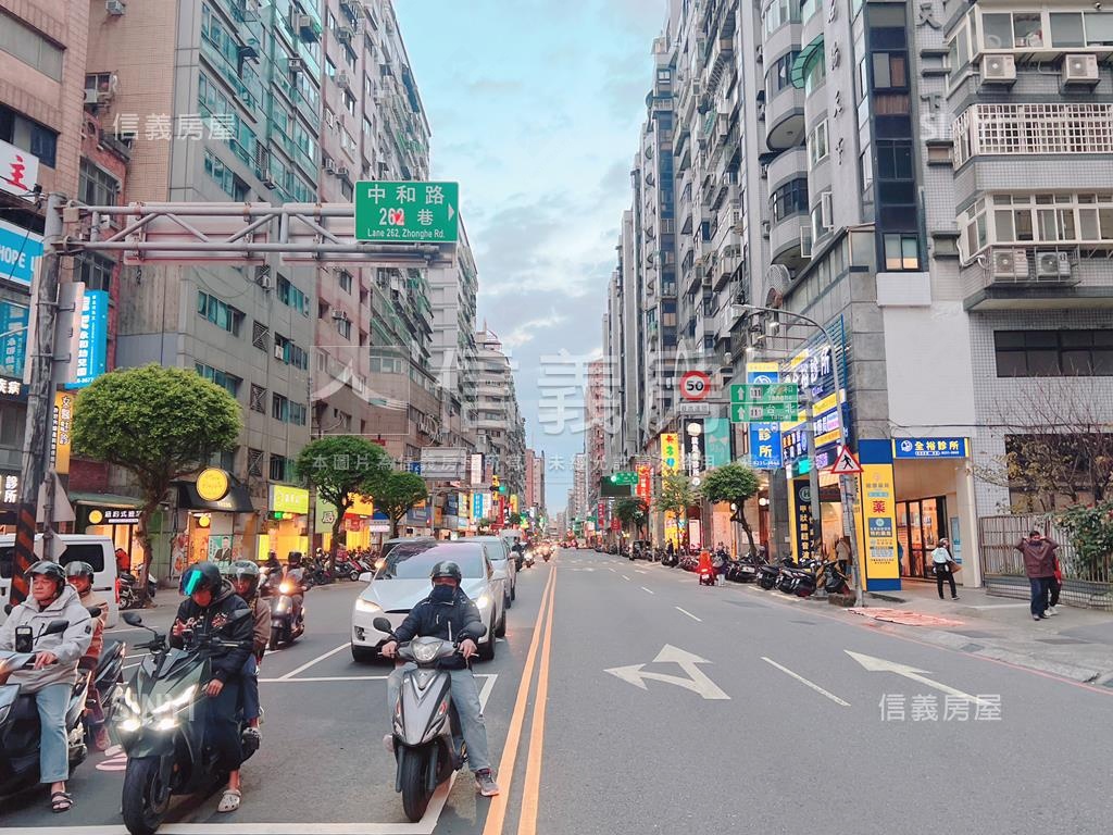 永安捷運中和路上黃金店面房屋室內格局與周邊環境