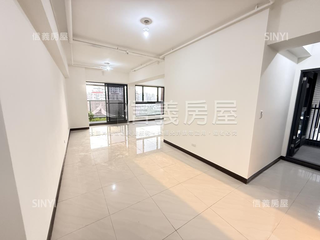 輕屋齡高樓美大兩房平車房屋室內格局與周邊環境