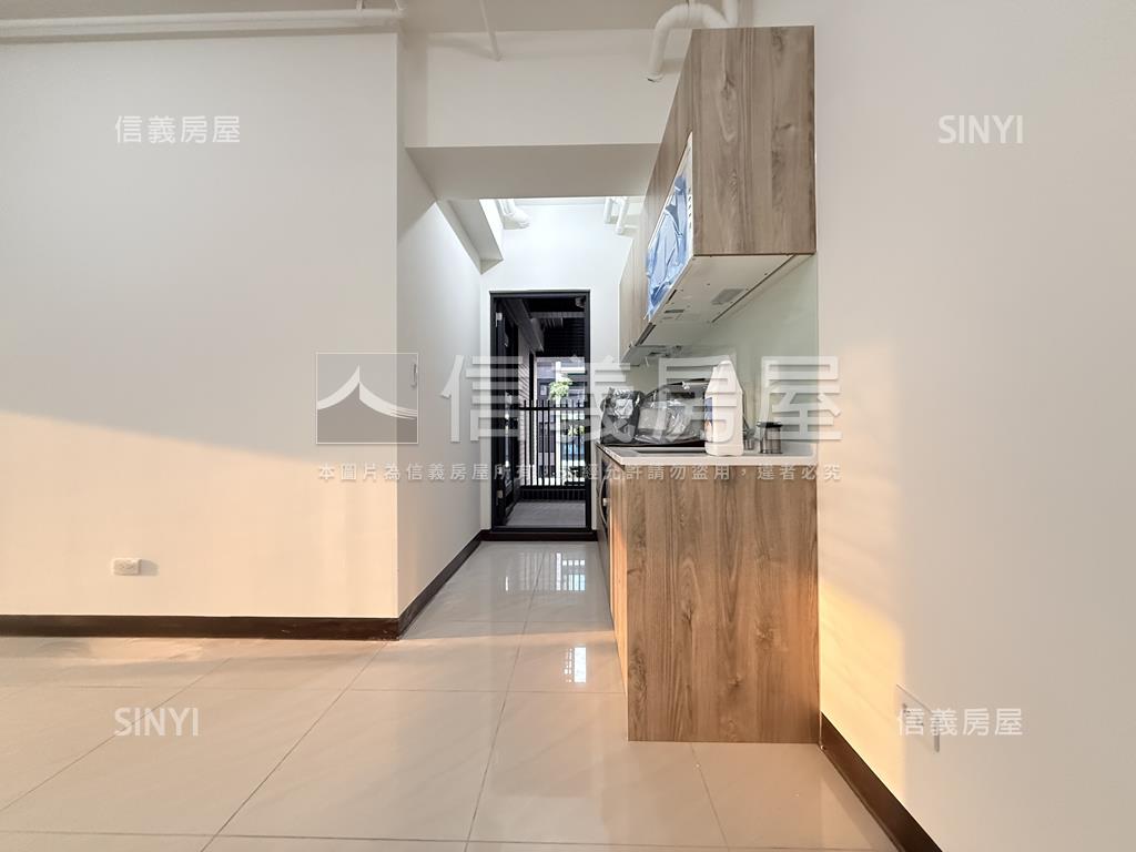 輕屋齡高樓美大兩房平車房屋室內格局與周邊環境