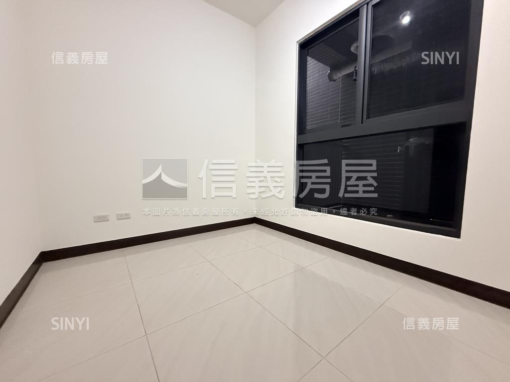 輕屋齡高樓美大兩房平車房屋室內格局與周邊環境