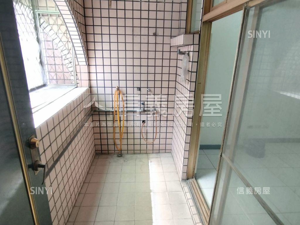大觀明園大套房房屋室內格局與周邊環境