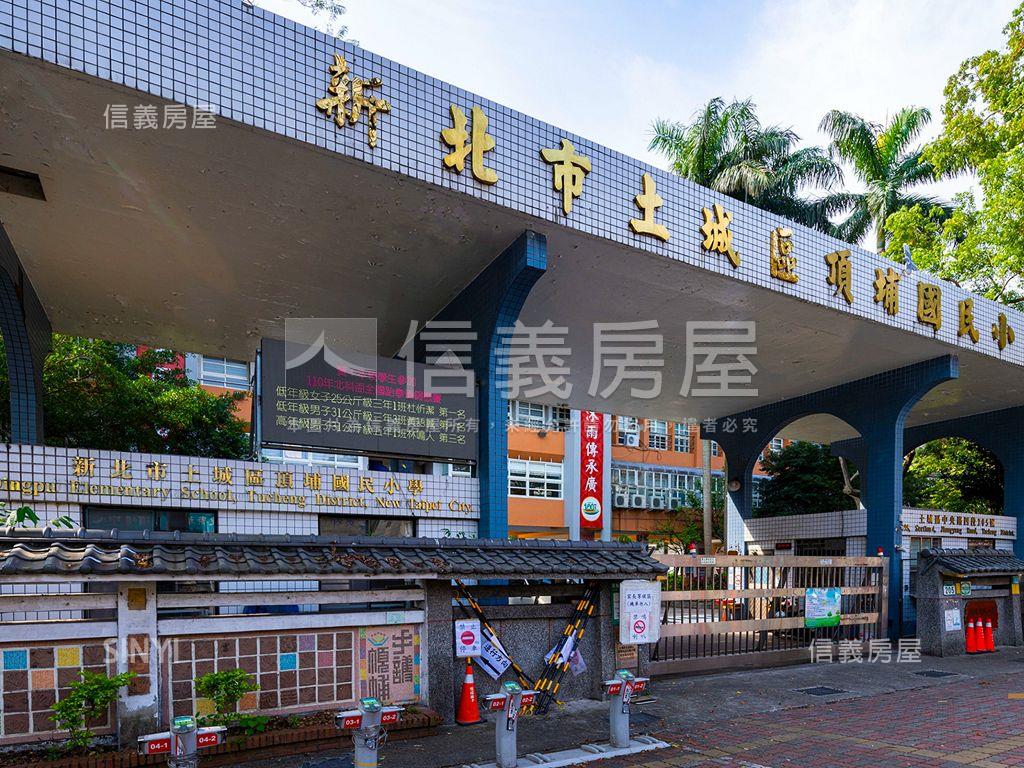新濠岳房屋室內格局與周邊環境