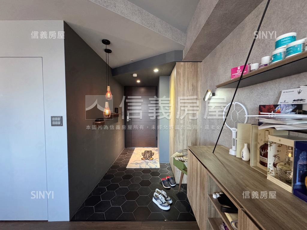 遼闊視野精美裝潢雙學苑房屋室內格局與周邊環境