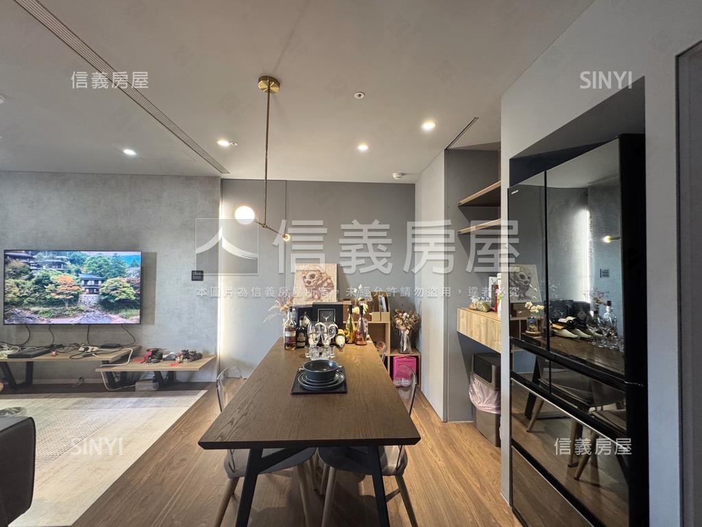 遼闊視野精美裝潢雙學苑房屋室內格局與周邊環境