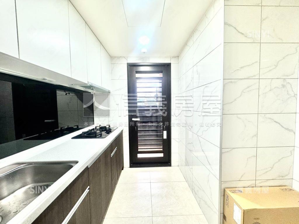 新竹高鐵合新詠遇兩房平車房屋室內格局與周邊環境