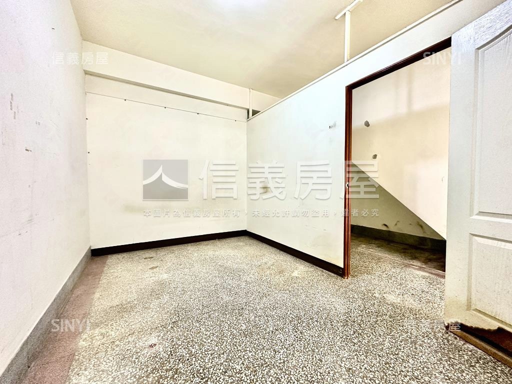 稀有釋出美崙街公寓二樓房屋室內格局與周邊環境