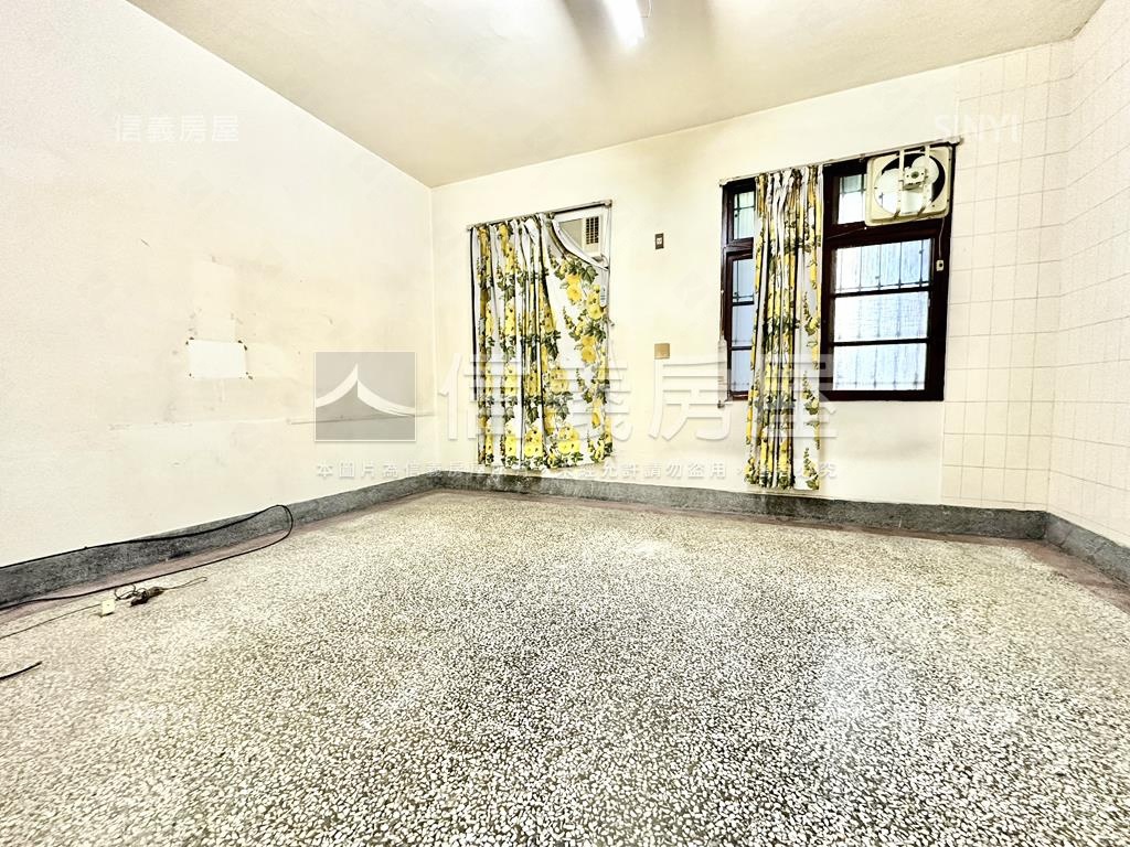 稀有釋出美崙街公寓二樓房屋室內格局與周邊環境