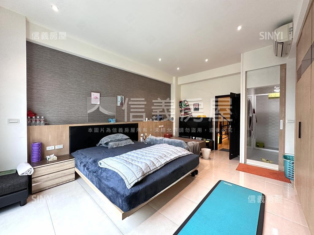 浪人的家．輕屋齡朝南車庫房屋室內格局與周邊環境