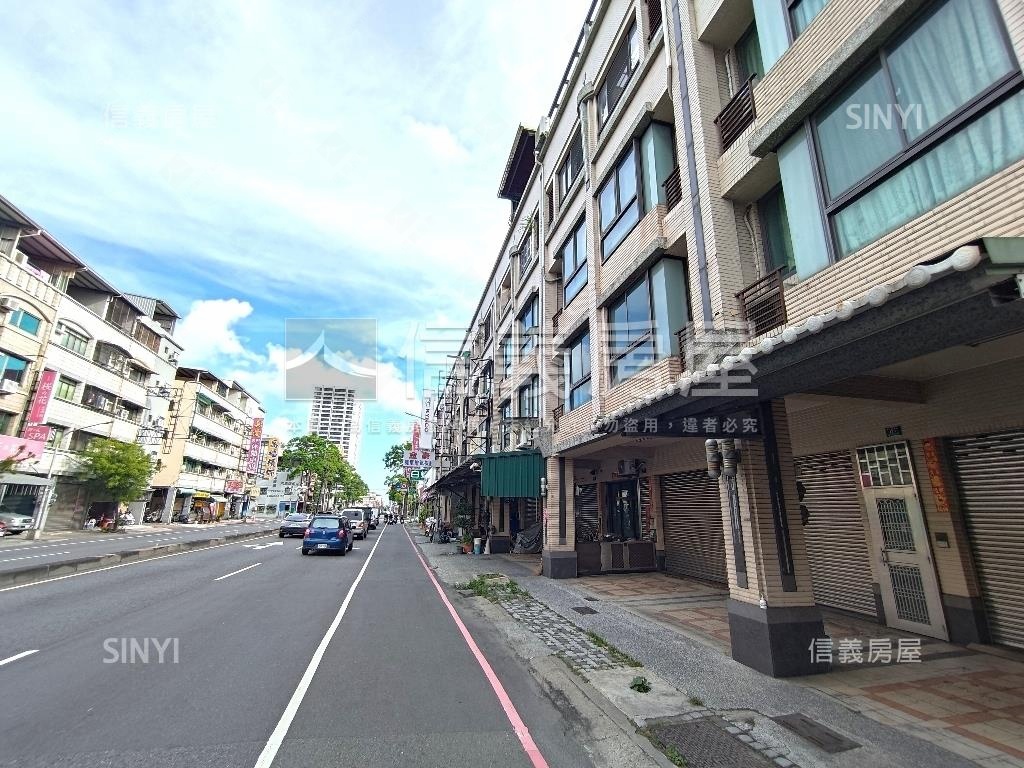 鳳頂正路優質透店房屋室內格局與周邊環境