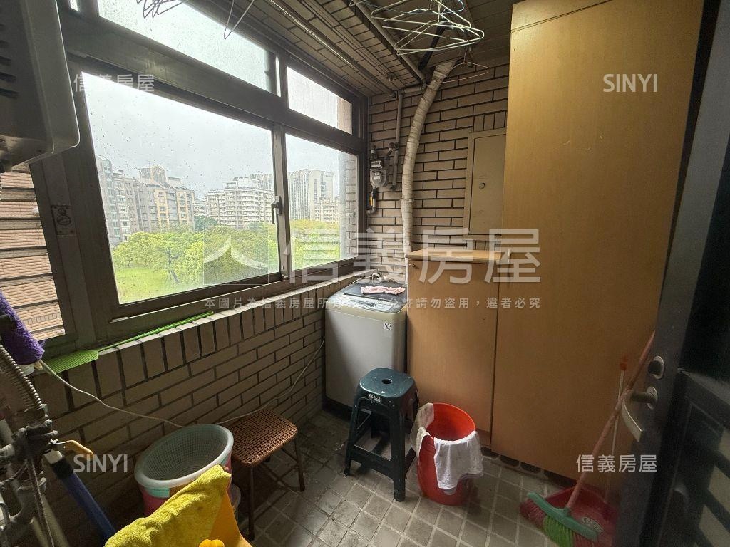 華園３房精緻美屋房屋室內格局與周邊環境