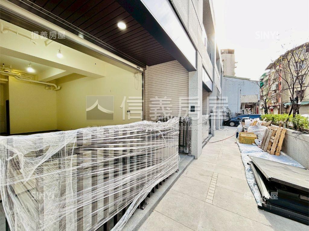萬大境挑高收租金店面房屋室內格局與周邊環境