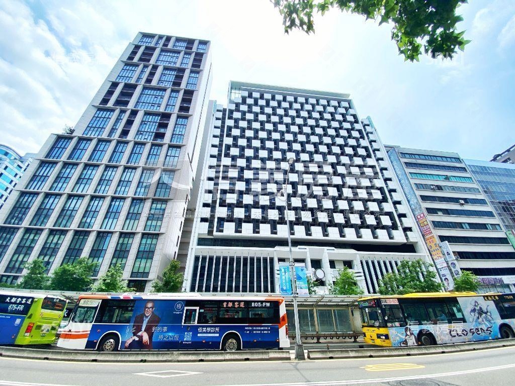 雙捷運～新東京宅稀有大戶房屋室內格局與周邊環境