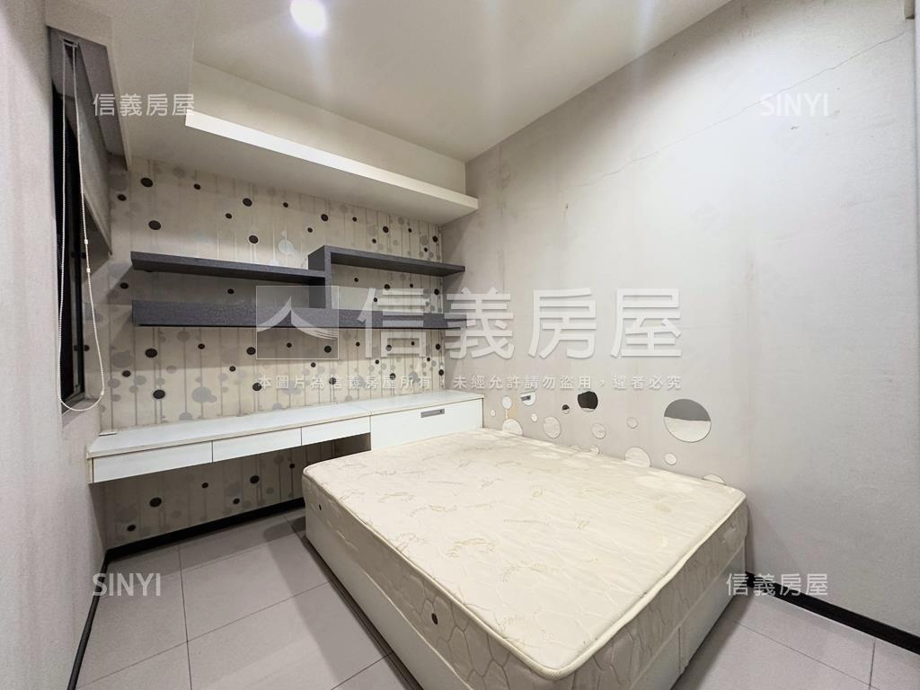 哈佛。晴光天境。三房車位房屋室內格局與周邊環境