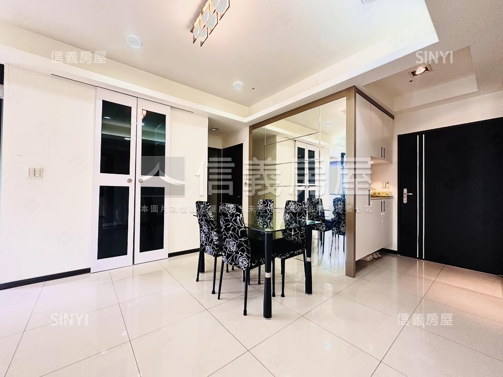 哈佛。晴光天境。三房車位房屋室內格局與周邊環境