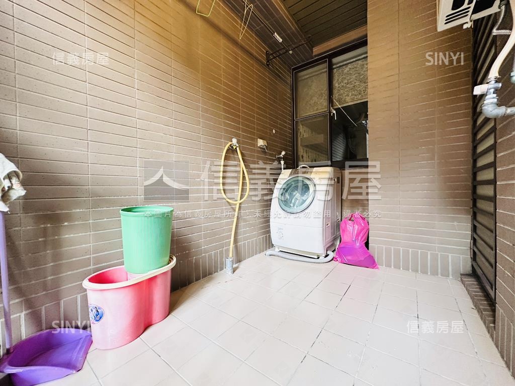 哈佛。晴光天境。三房車位房屋室內格局與周邊環境