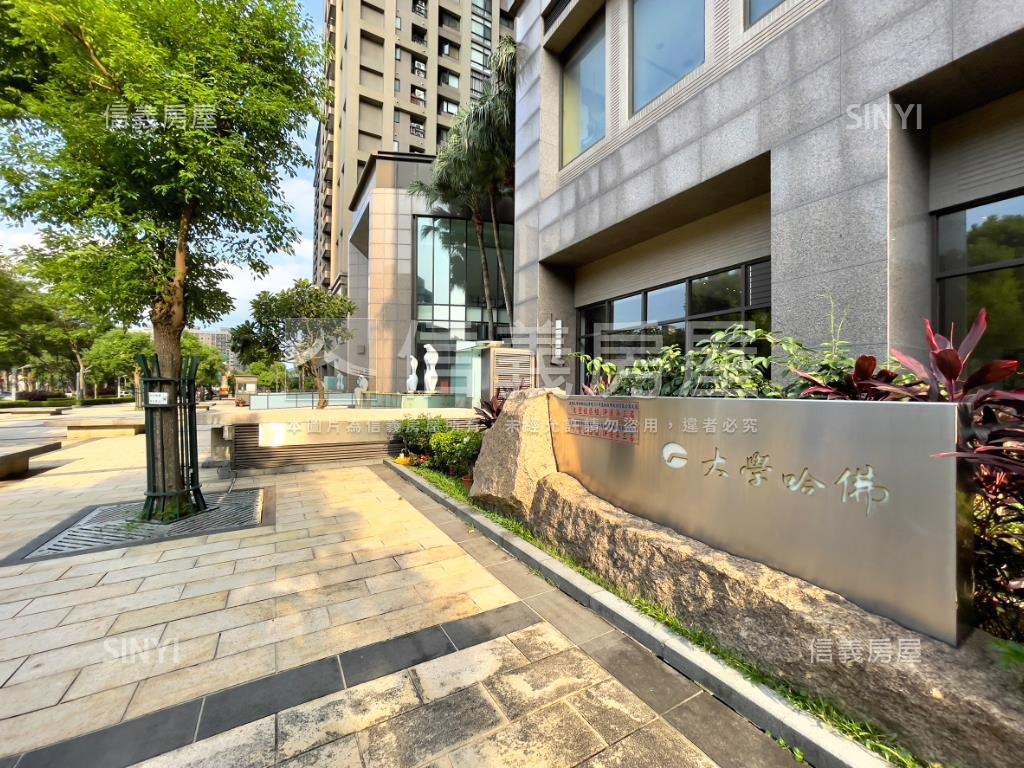 哈佛。晴光天境。三房車位房屋室內格局與周邊環境