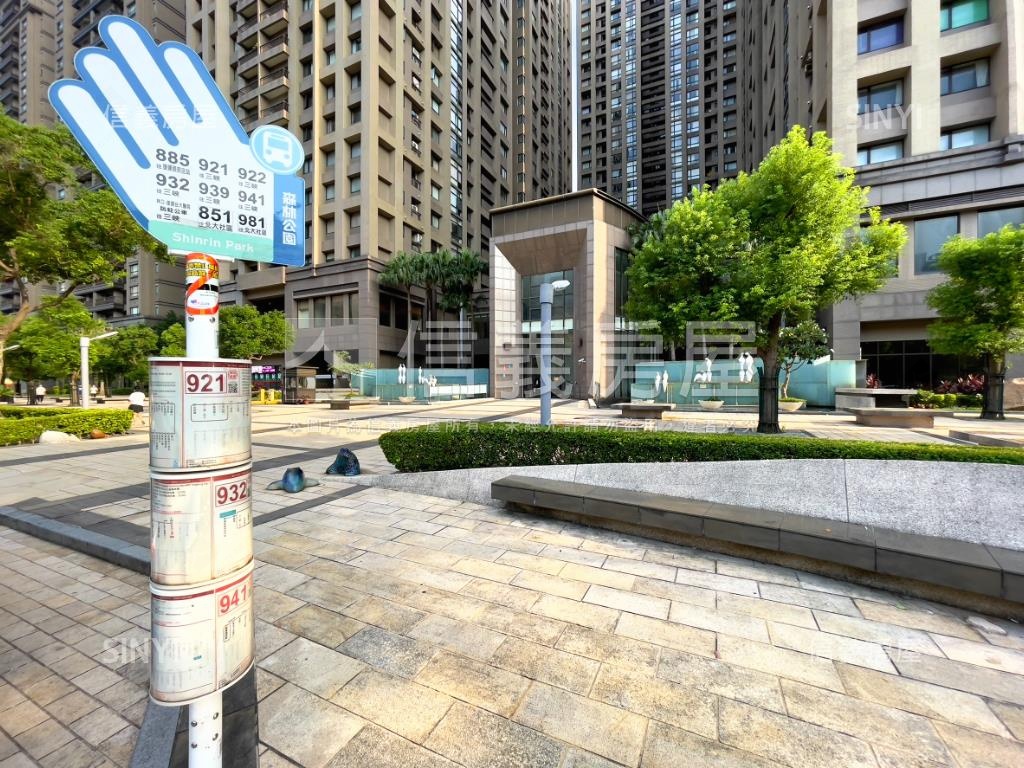 哈佛。晴光天境。三房車位房屋室內格局與周邊環境