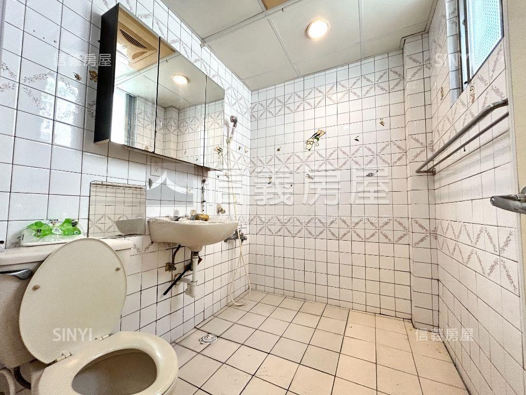 六張犁捷運邊間頂加房屋室內格局與周邊環境