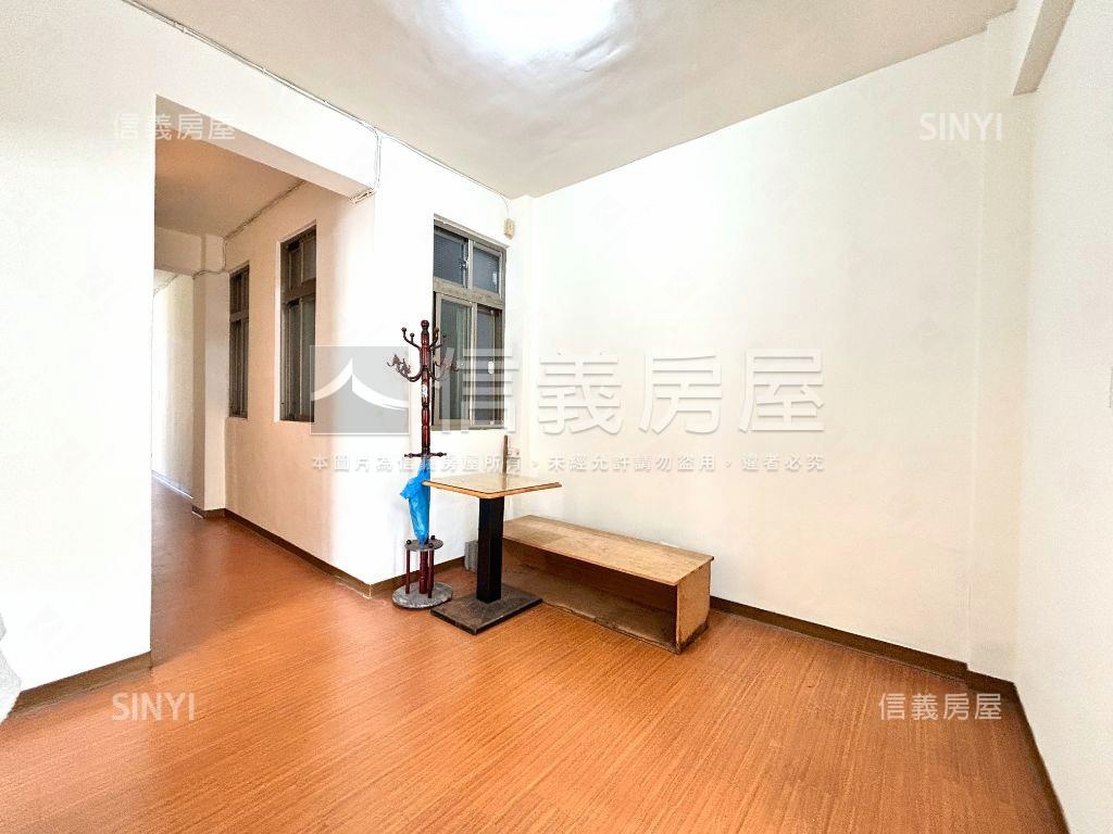 六張犁捷運邊間頂加房屋室內格局與周邊環境